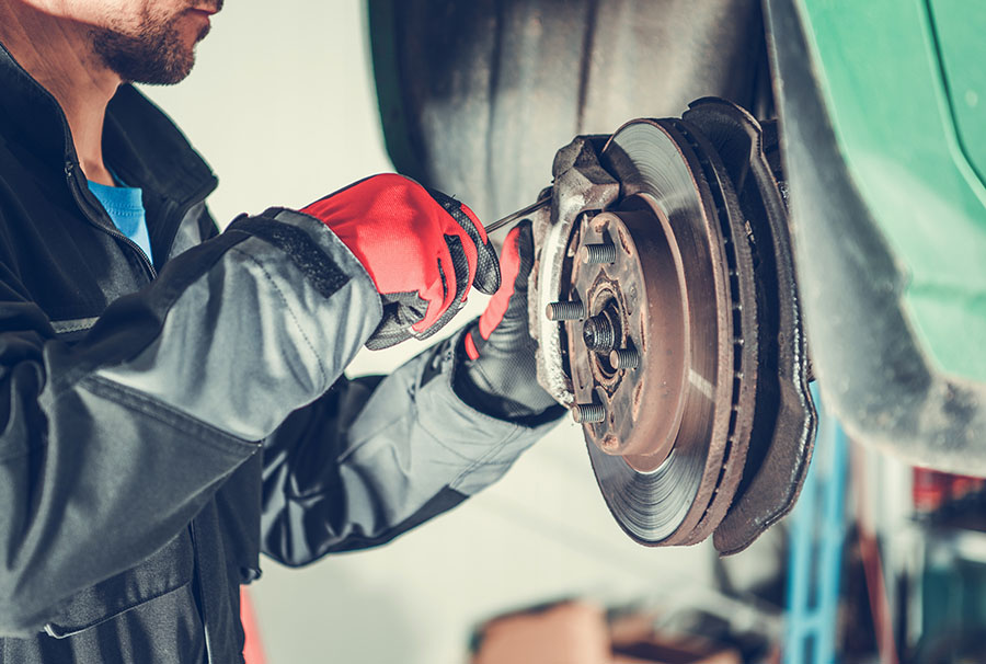 Garage pour entretien de véhicule Les Abymes